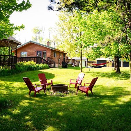 Cozy Cabin With Hottub At Cloverdale Cabins 欣克利 外观 照片