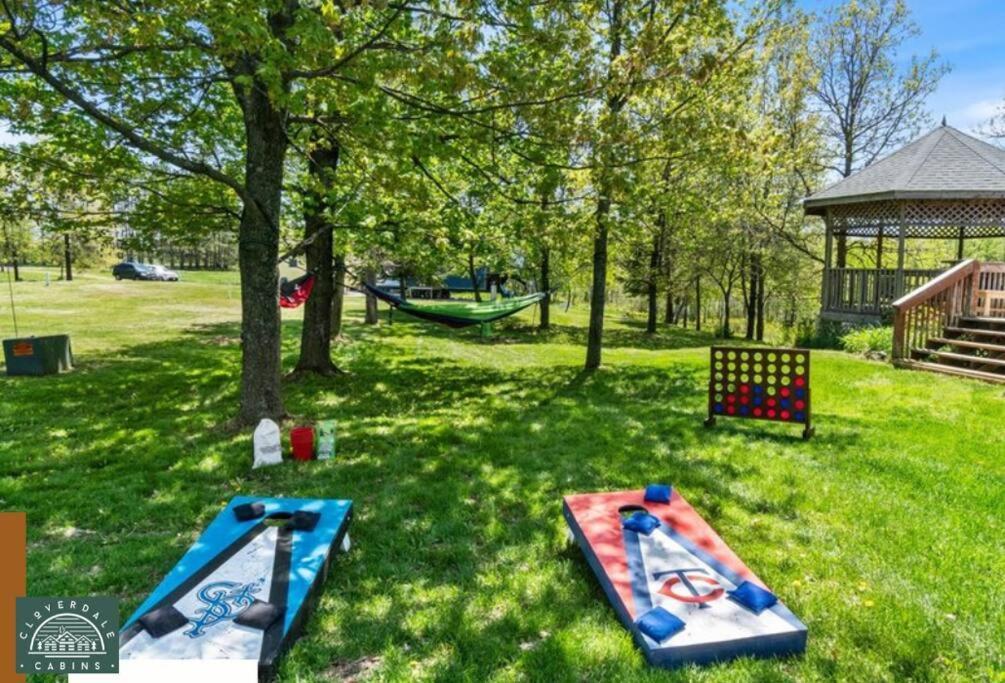 Cozy Cabin With Hottub At Cloverdale Cabins 欣克利 外观 照片